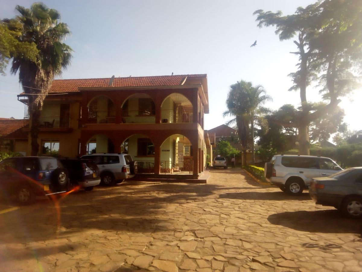 Bridgeway Guest House Jinja Exterior foto